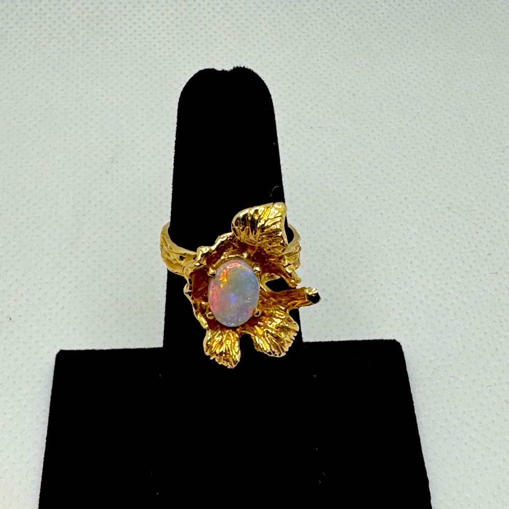 Modernistic floral setting opal ring  14k yellow gold